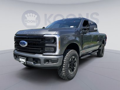 New 2025 Ford F250 Platinum w/ Tremor Off-Road Package