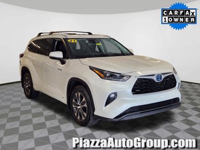 Used 2021 Toyota Highlander XLE