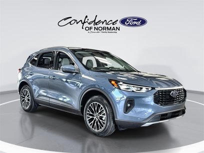 New 2025 Ford Escape SE w/ PHEV Premium Package