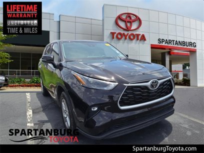 Used 2022 Toyota Highlander LE