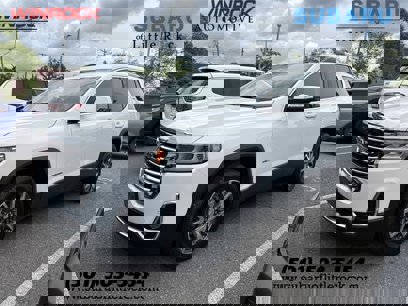 Used 2023 GMC Acadia SLT