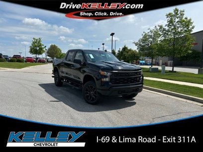 New 2025 Chevrolet Silverado 1500 Custom Trail Boss w/ Turbomax Blackout Package