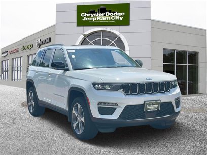 New 2023 Jeep Grand Cherokee 4WD 4xe w/ MOPAR Finishing Package