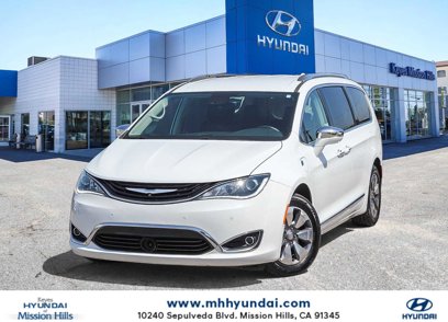 Used 2018 Chrysler Pacifica Limited w/ Advanced Safetytec Group