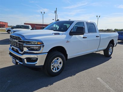 New 2025 RAM 2500 Tradesman w/ Chrome Appearance Group