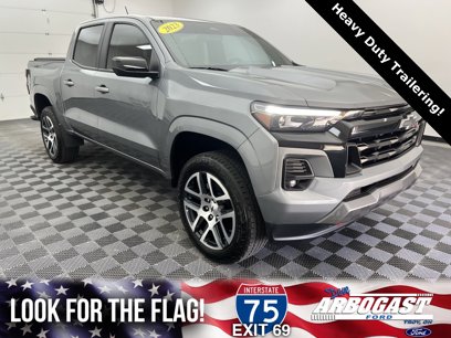 Used 2023 Chevrolet Colorado Z71 w/ Z71 Convenience Package 2