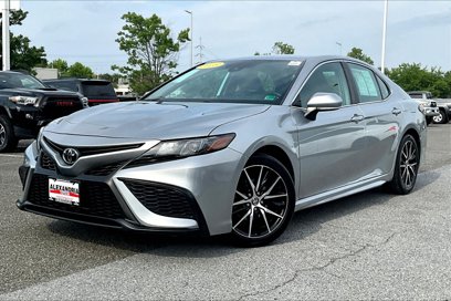 Used 2023 Toyota Camry SE