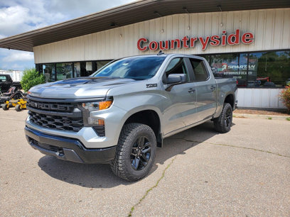 New 2025 Chevrolet Silverado 1500 Custom Trail Boss w/ Dark Appearance Package