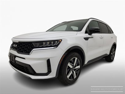 Used 2022 Kia Sorento S w/ Panoramic Sunroof Package