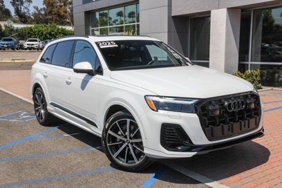 Certified 2025 Audi Q7 2.0T Premium Plus