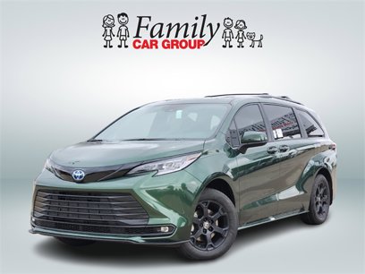 New 2025 Toyota Sienna XLE Woodland Edition