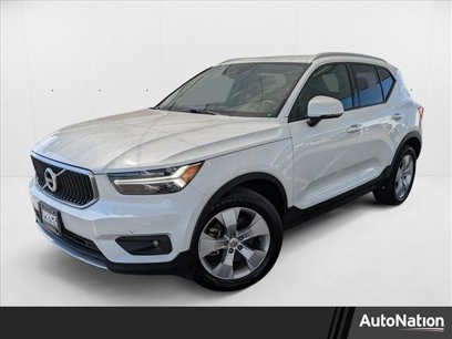Used 2021 Volvo XC40 T5 Momentum