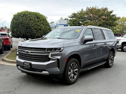 Used 2022 Chevrolet Suburban LT w/ LT Signature Package