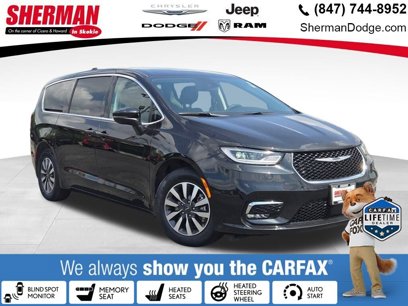 Certified 2023 Chrysler Pacifica Touring-L