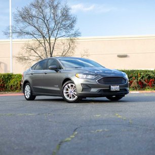 Used 2019 Ford Fusion SE