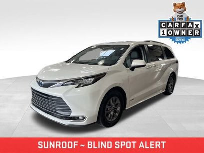 Used 2021 Toyota Sienna XLE