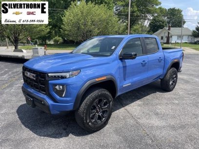 New 2025 GMC Canyon Elevation w/ Convenience Package