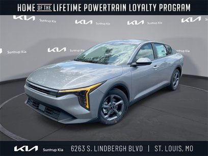 New 2025 Kia K4 LXS