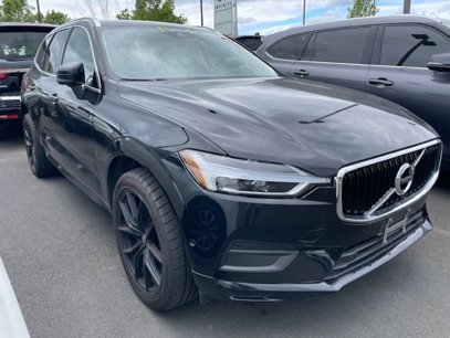 Used 2019 Volvo XC60 T5 Momentum w/ Premium Package