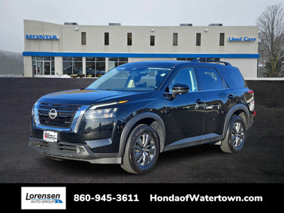 Used 2024 Nissan Pathfinder SV