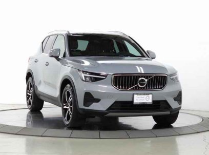 Certified 2025 Volvo XC40 B5 Core