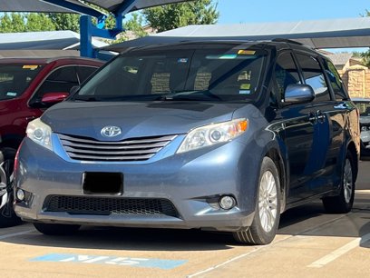 Used 2016 Toyota Sienna XLE