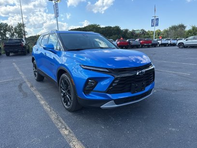 New 2025 Chevrolet Blazer LT w/ LPO, Black Sport Package