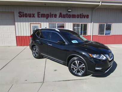 Used 2017 Nissan Rogue SL