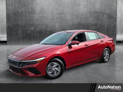 New 2025 Hyundai Elantra SE