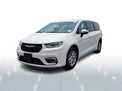 Used 2023 Chrysler Pacifica Touring-L