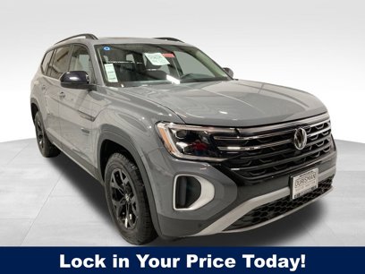 New 2025 Volkswagen Atlas Peak Edition SE