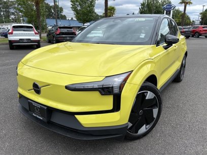 New 2025 Volvo EX30 Plus w/ Protection Package Premier