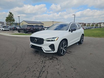 Used 2023 Volvo XC60 B5 Ultimate w/ Climate Package