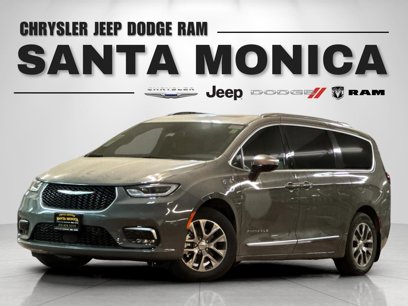 New 2025 Chrysler Pacifica Pinnacle