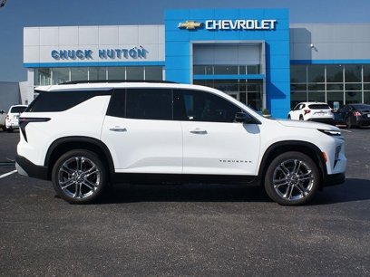 New 2025 Chevrolet Traverse LT w/ LPO, Illumination Package