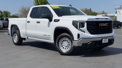 New 2025 GMC Sierra 1500 Pro w/ Pro Value Package