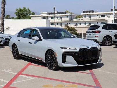 New 2025 BMW 740i w/ Premium Package