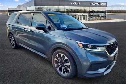 Used 2022 Kia Carnival EX
