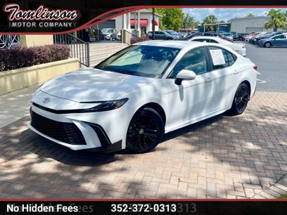 Used 2025 Toyota Camry SE w/ Convenience Package