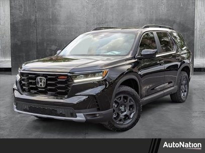 New 2025 Honda Pilot TrailSport