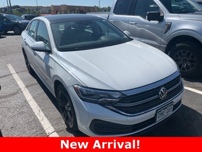 Used 2023 Volkswagen Jetta SE w/ Panoramic Sunroof Package