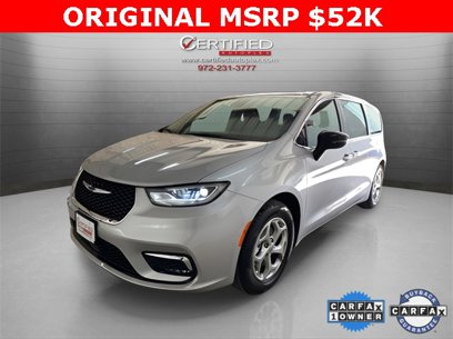 Used 2024 Chrysler Pacifica Limited