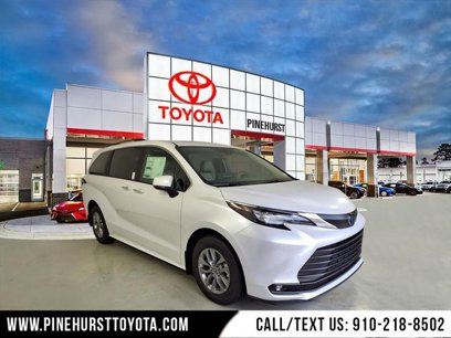 New 2025 Toyota Sienna XLE