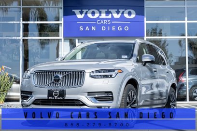 New 2025 Volvo XC90 B6 Plus