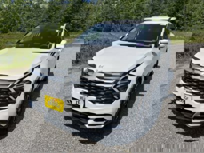 New 2025 Kia Sportage LX