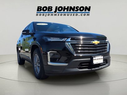 Used 2022 Chevrolet Traverse LT