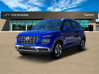 New 2025 Hyundai Venue SEL