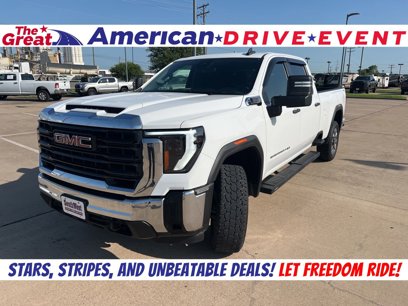 Used 2024 GMC Sierra 2500 Pro w/ Convenience Package