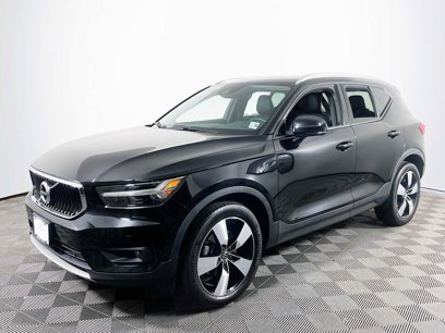 Used 2021 Volvo XC40 T5 Momentum