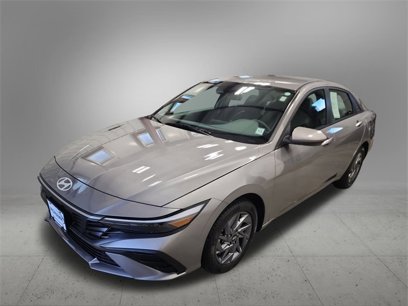 Used 2024 Hyundai Elantra Blue